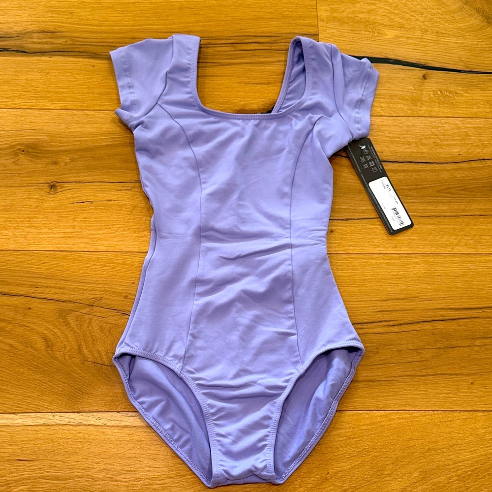 NWT So Danca Lilac Cap Sleeve Leotard, Adult P
